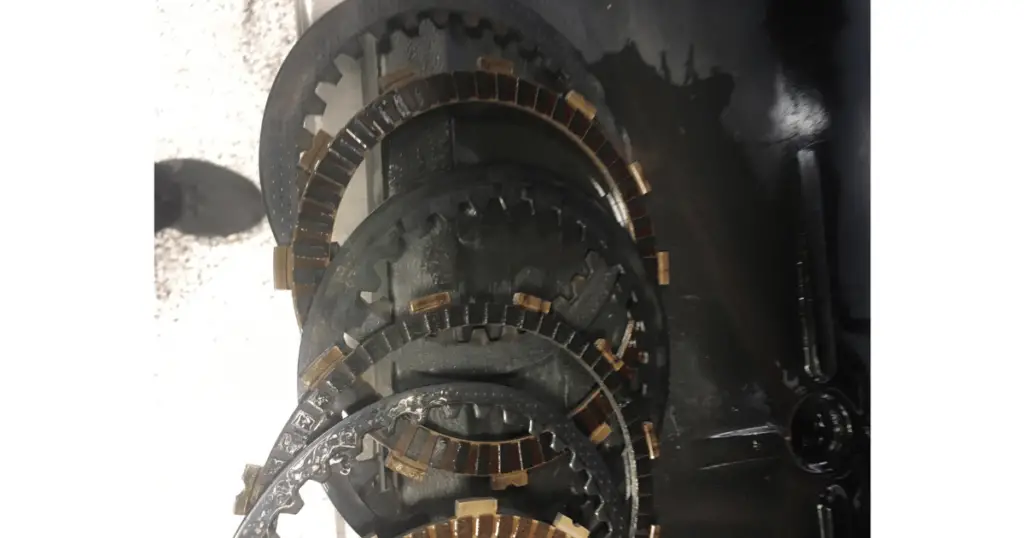 Example of a glazed clutch plates that cause the clutch to slip in Harley Davidson 5 speed transmissions