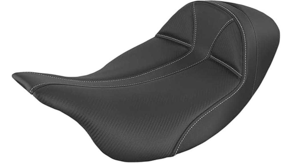 carbon black solo seat