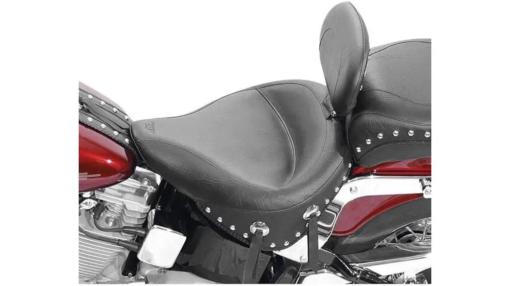 studded solo seat backrest